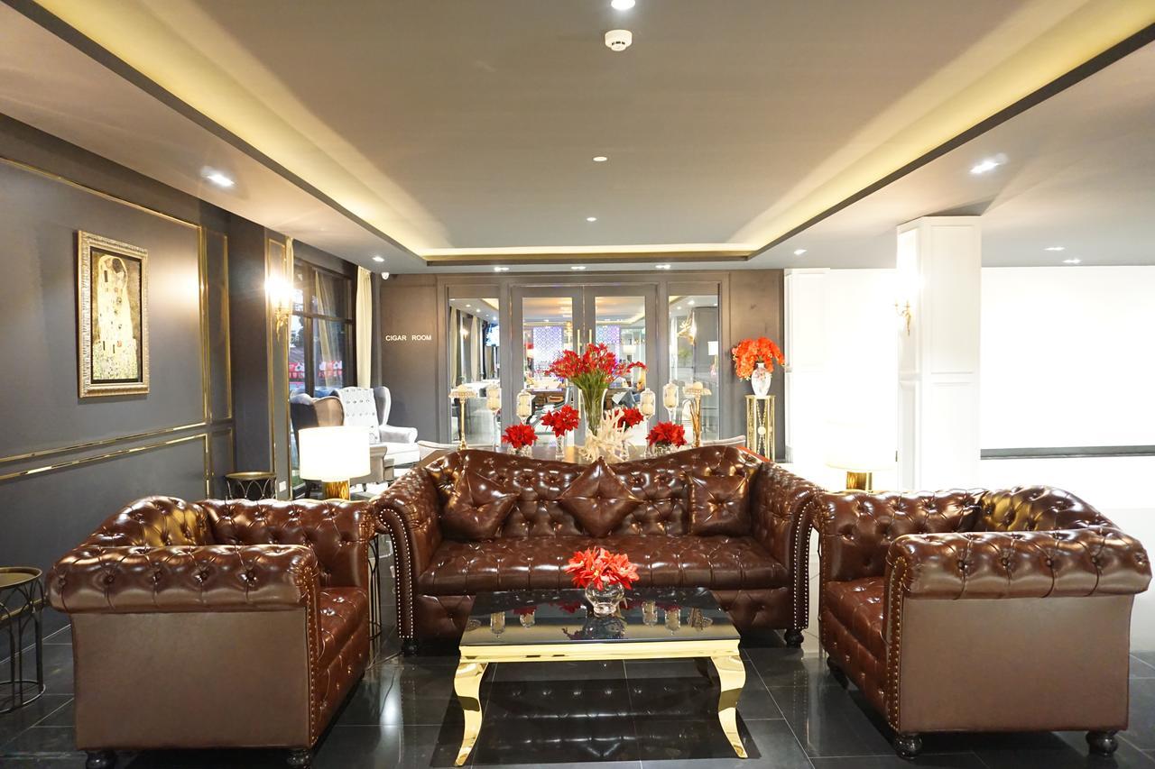 Taris Art Hotel Phrae Buitenkant foto